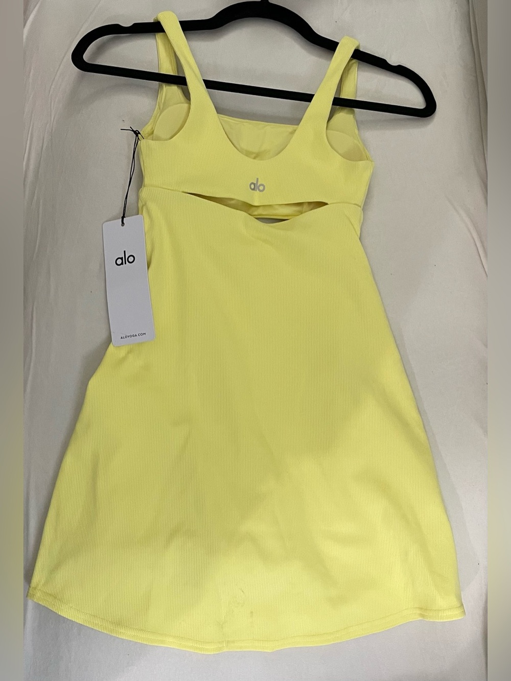 Alo Yoga NWT Slice Tennis in Sunshine Yellow Shorts Underneath Size XS - Picture 8 of 15